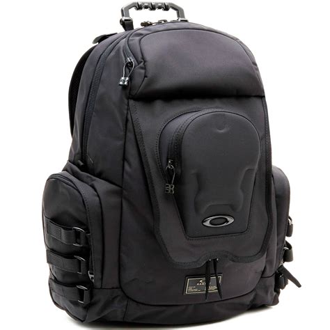 oakley icon backpack 2.0.